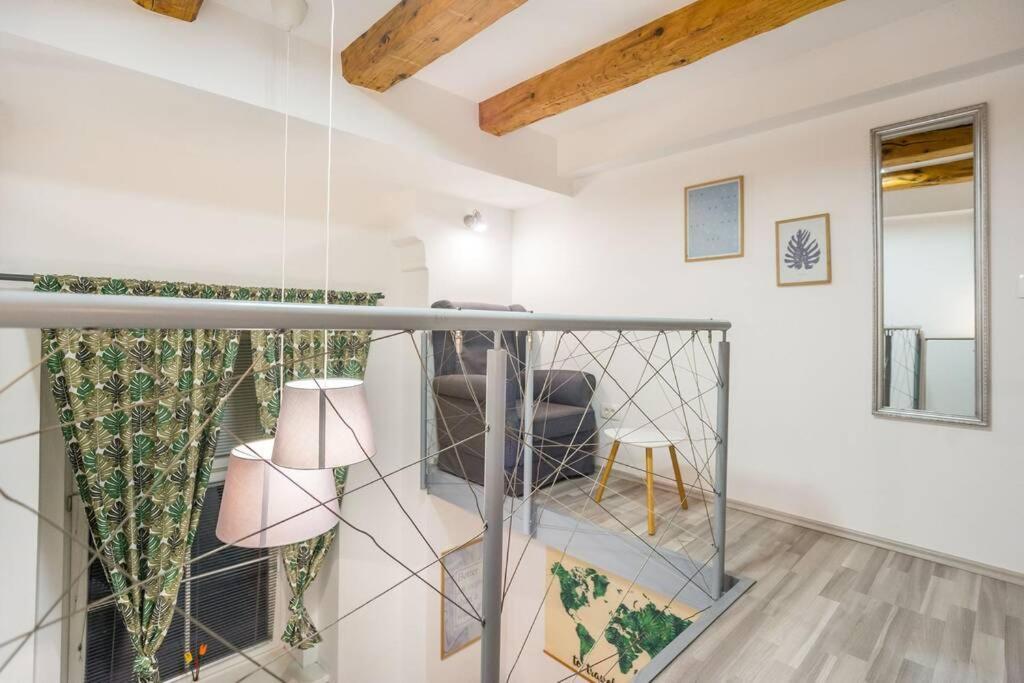 Apartma N'Poznam Tobacna Ljubljana Exteriör bild