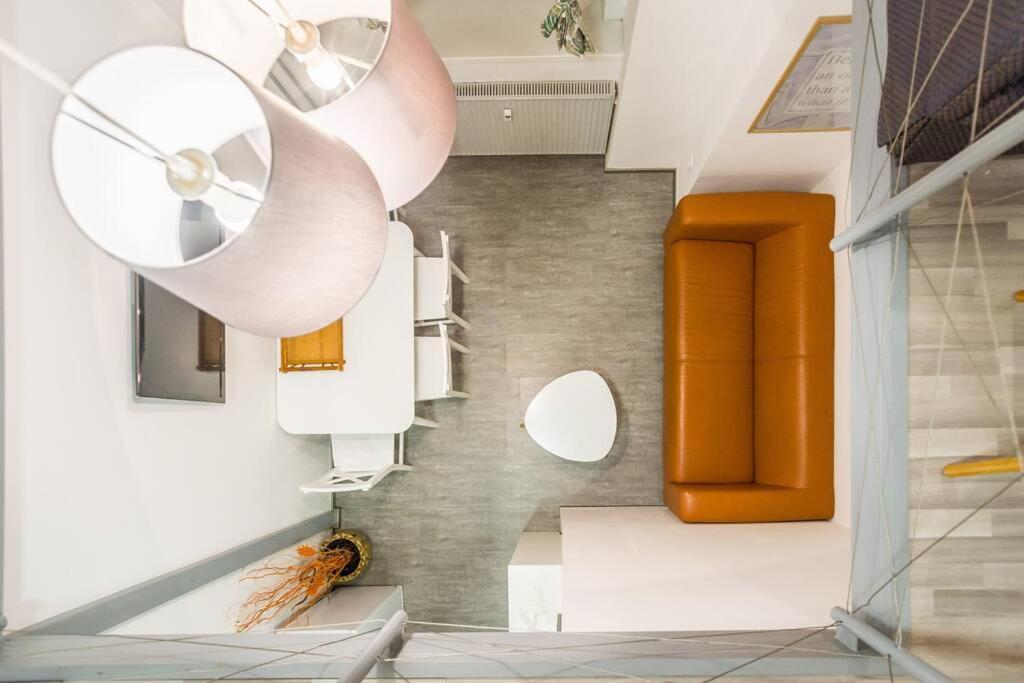 Apartma N'Poznam Tobacna Ljubljana Exteriör bild